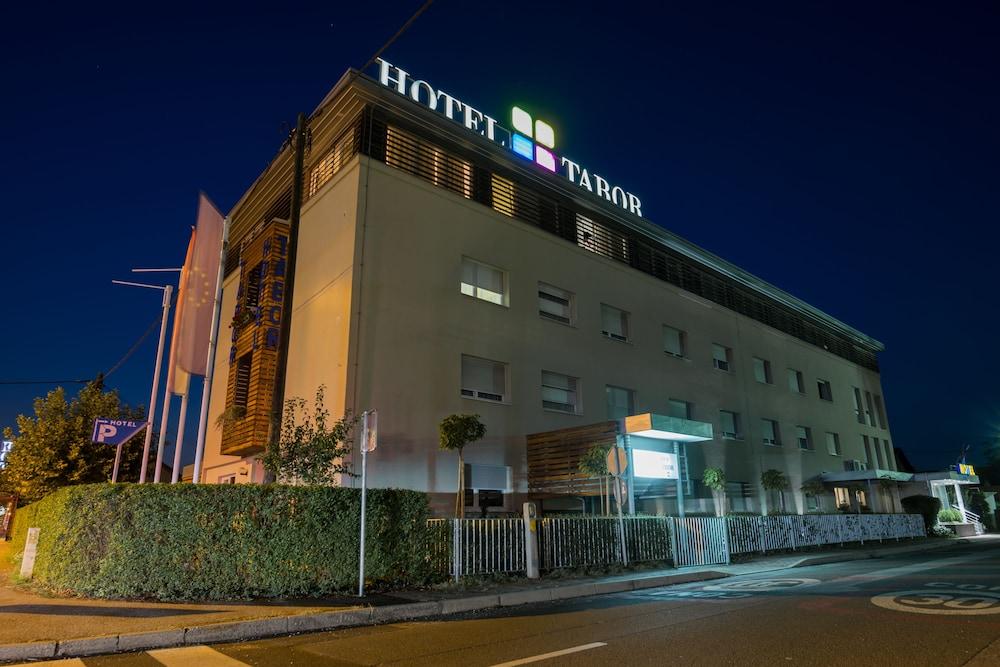 Hotel Tabor Maribor Buitenkant foto