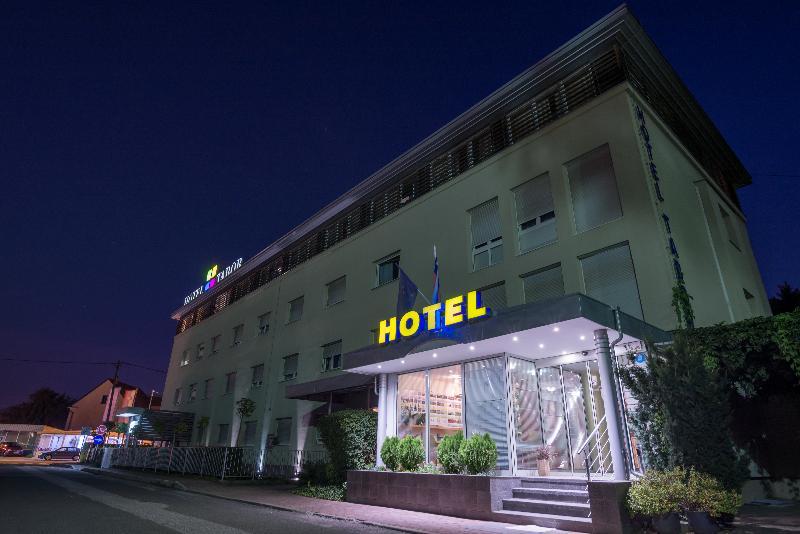 Hotel Tabor Maribor Buitenkant foto